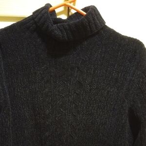 Lee Men's Dark Turtleneck Sweater